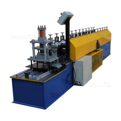 Metal shutter door roll forming machine